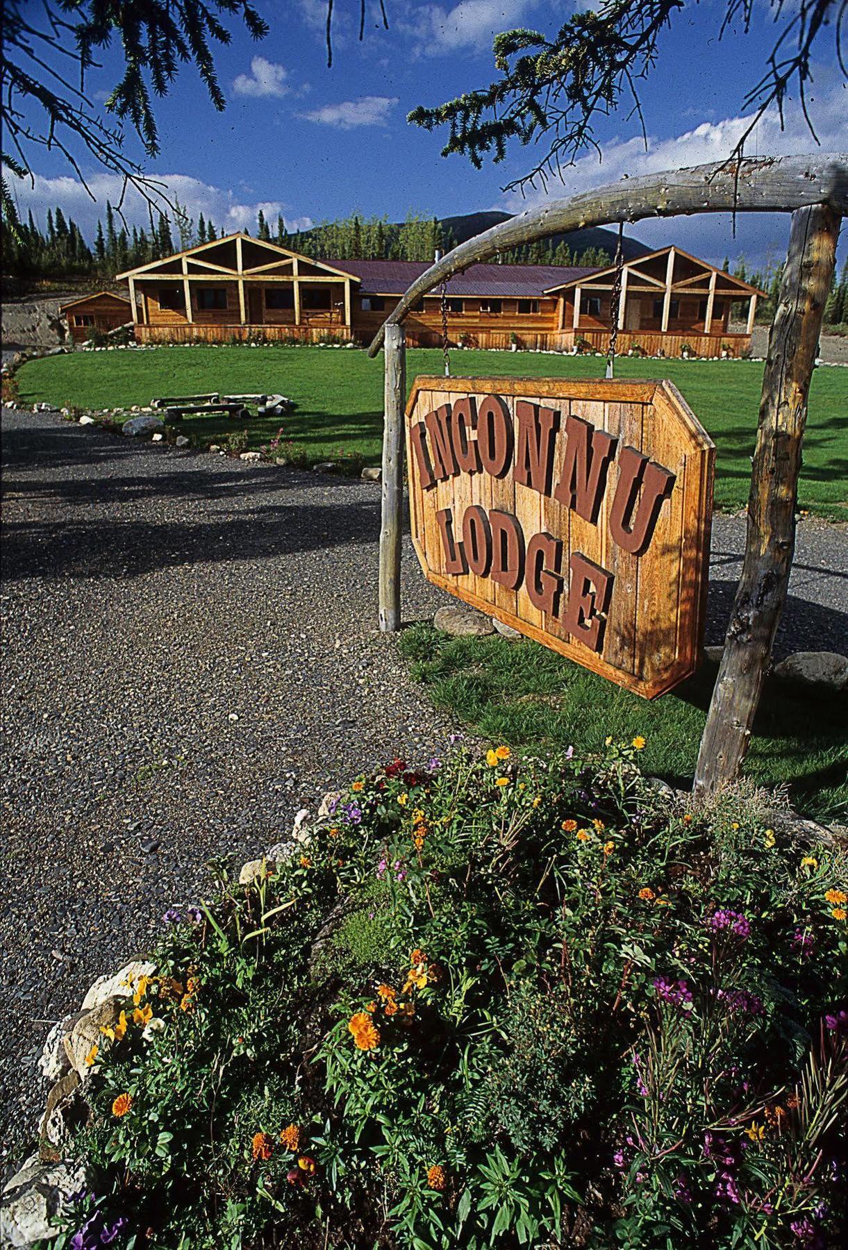 Inconnu Lodge Mcevoy Lake ภายนอก รูปภาพ