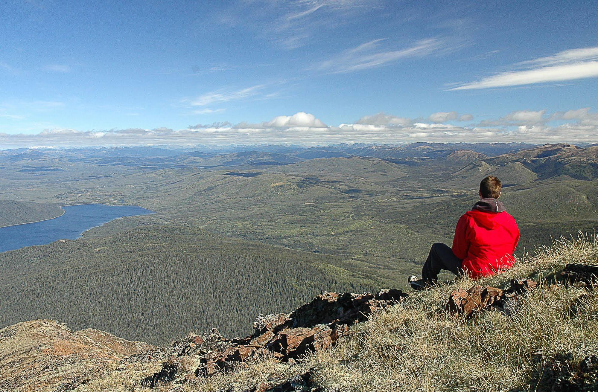 Inconnu Lodge Mcevoy Lake ภายนอก รูปภาพ
